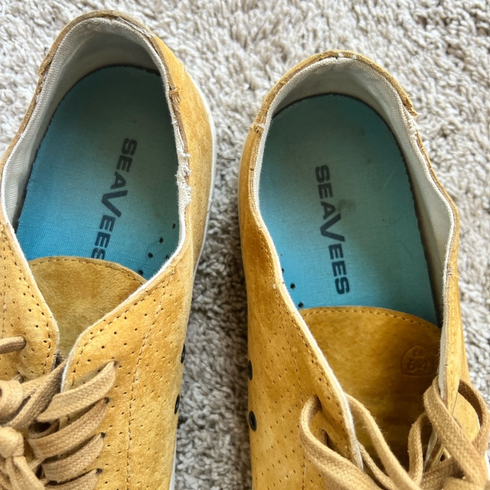 Shoes - Picture 2 of 4